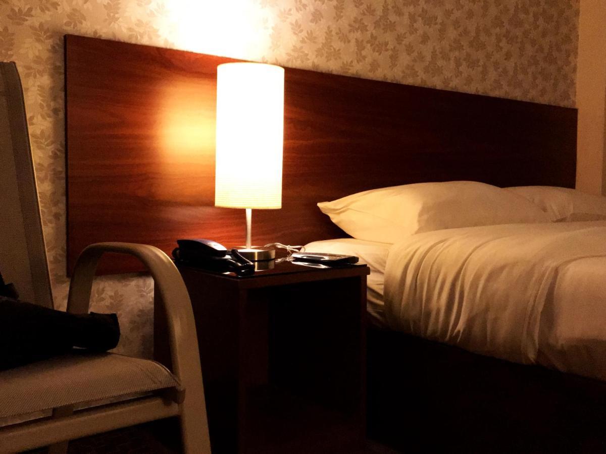 Rcn Court & Inn Chiang Mai Bagian luar foto