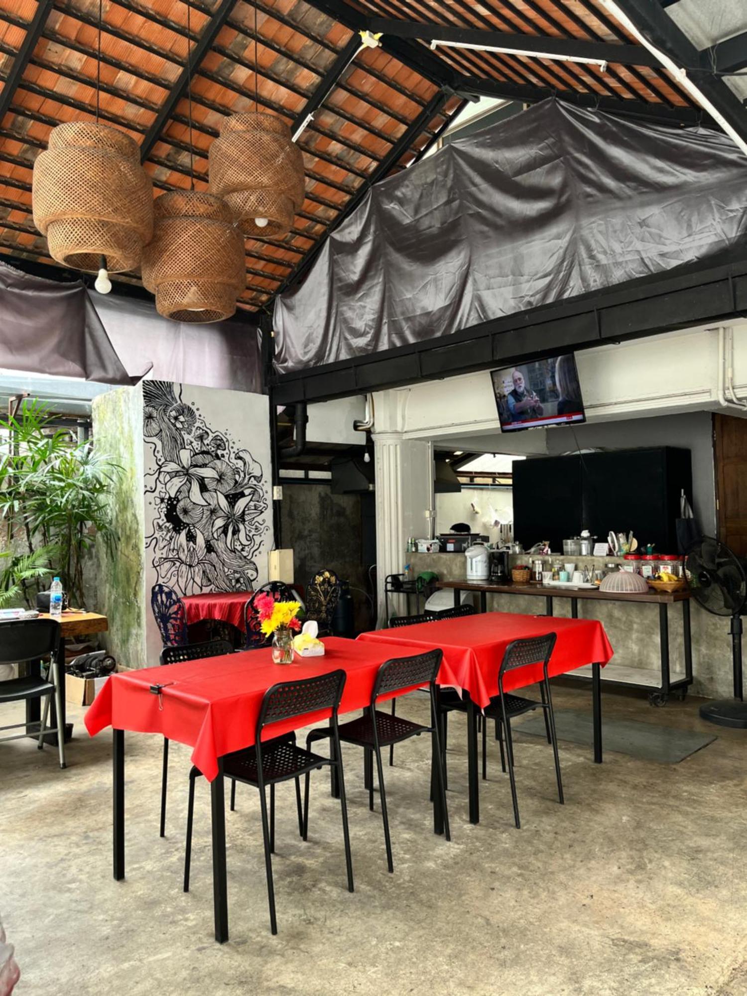Rcn Court & Inn Chiang Mai Bagian luar foto