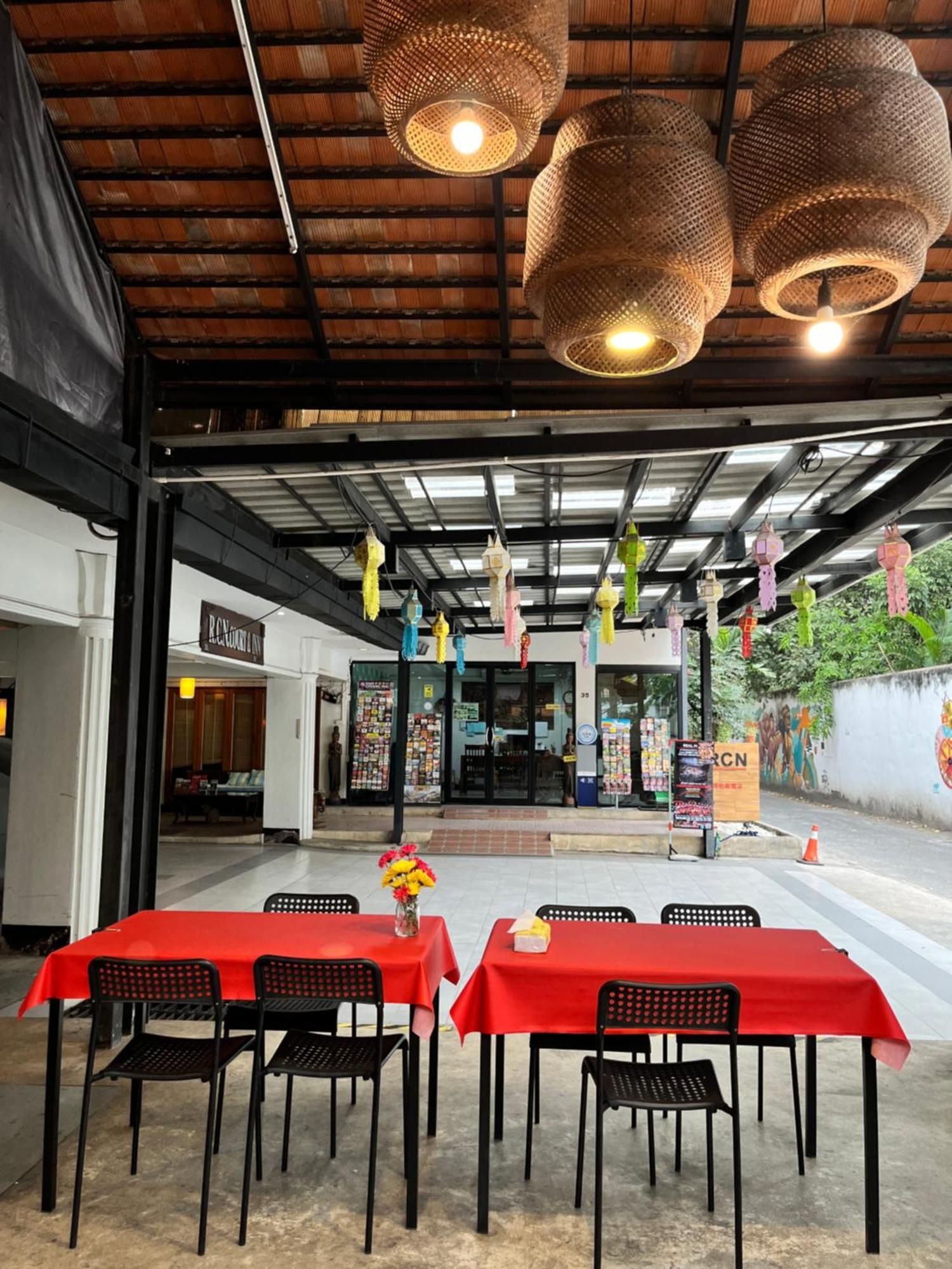 Rcn Court & Inn Chiang Mai Bagian luar foto