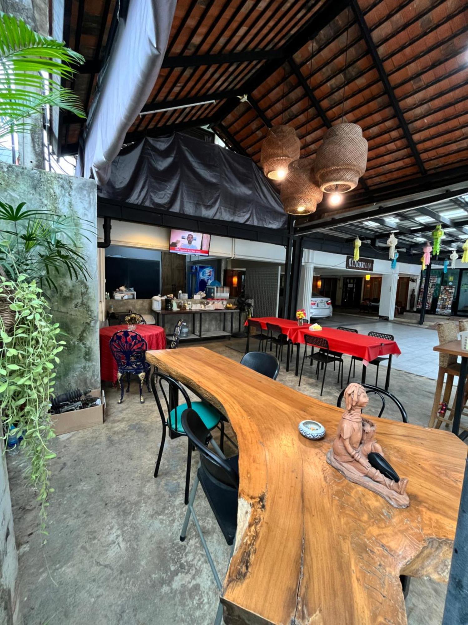 Rcn Court & Inn Chiang Mai Bagian luar foto