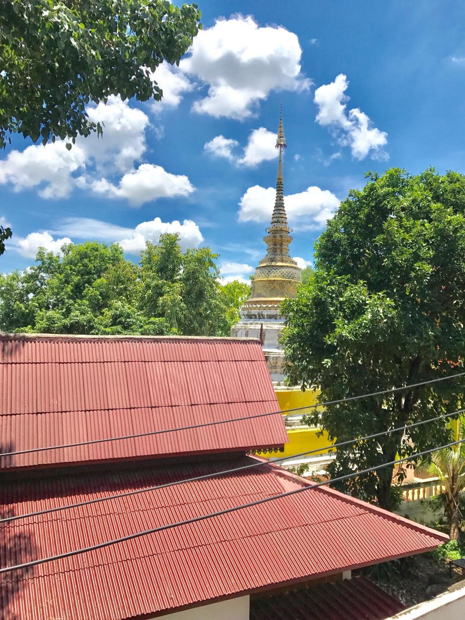 Rcn Court & Inn Chiang Mai Bagian luar foto