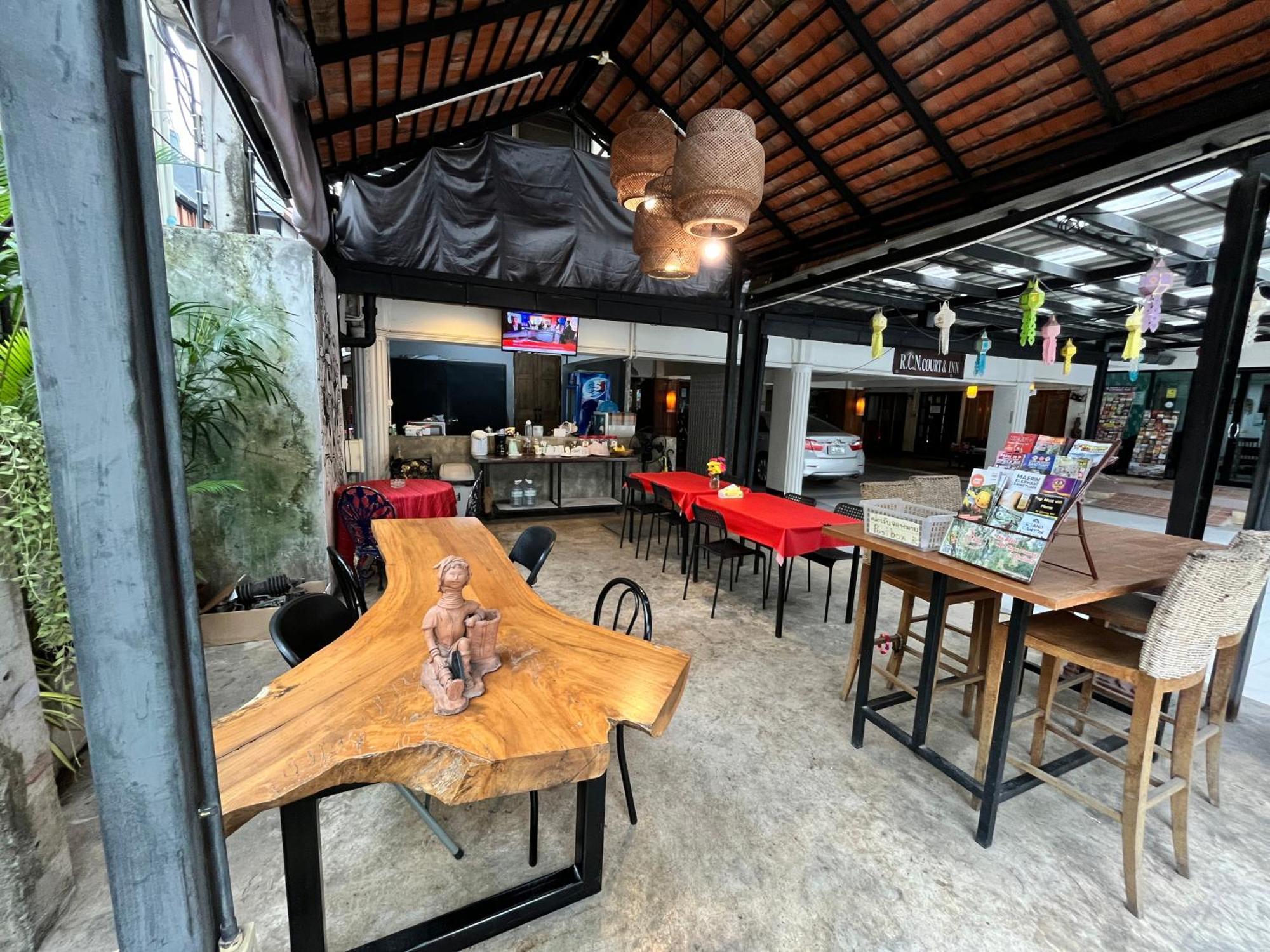 Rcn Court & Inn Chiang Mai Bagian luar foto