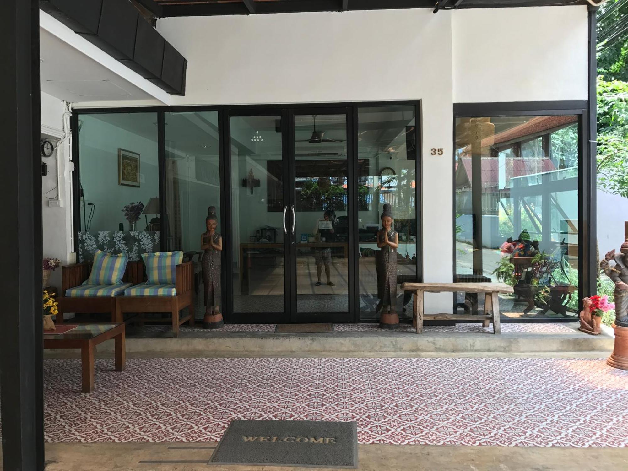 Rcn Court & Inn Chiang Mai Bagian luar foto