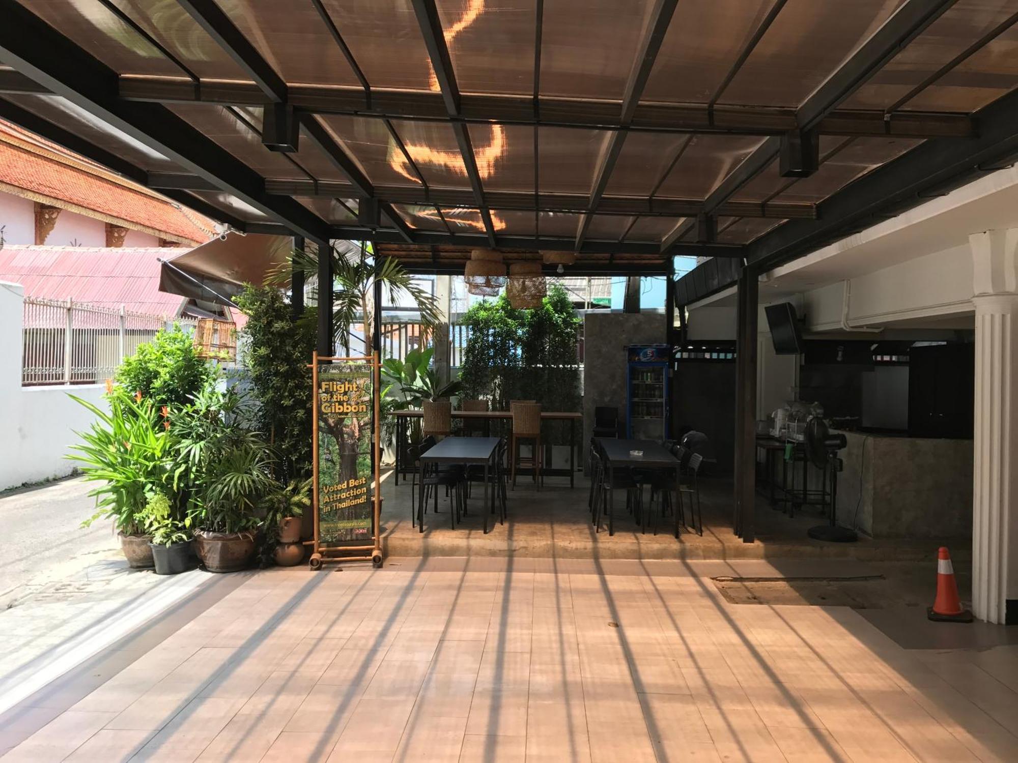 Rcn Court & Inn Chiang Mai Bagian luar foto