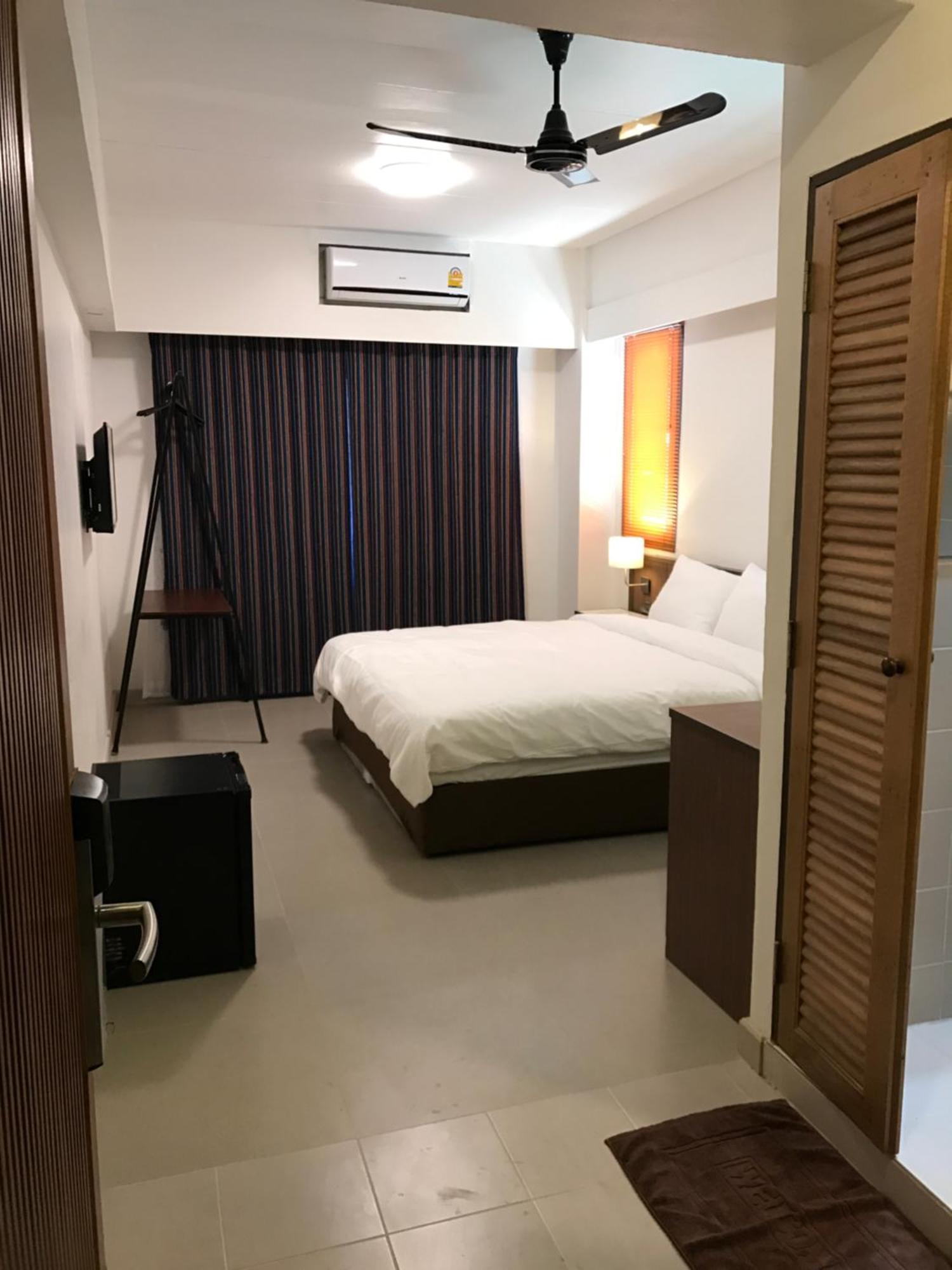 Rcn Court & Inn Chiang Mai Bagian luar foto