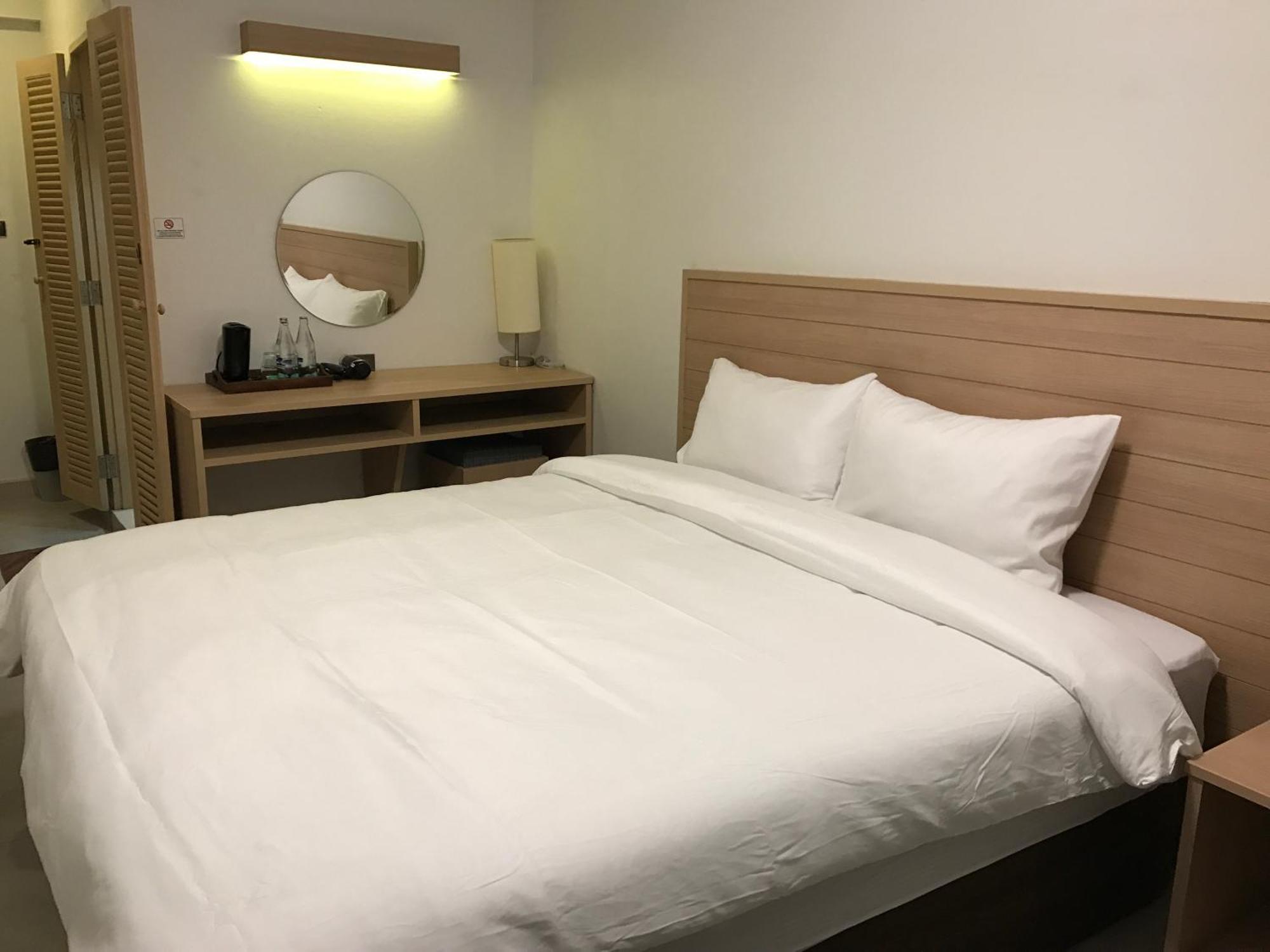 Rcn Court & Inn Chiang Mai Bagian luar foto