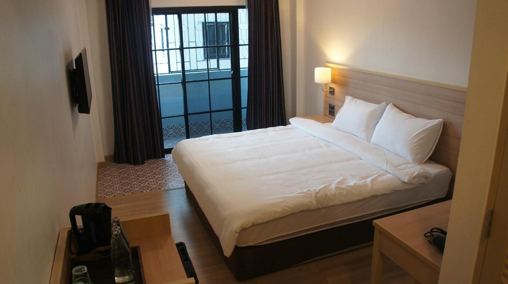 Rcn Court & Inn Chiang Mai Bagian luar foto